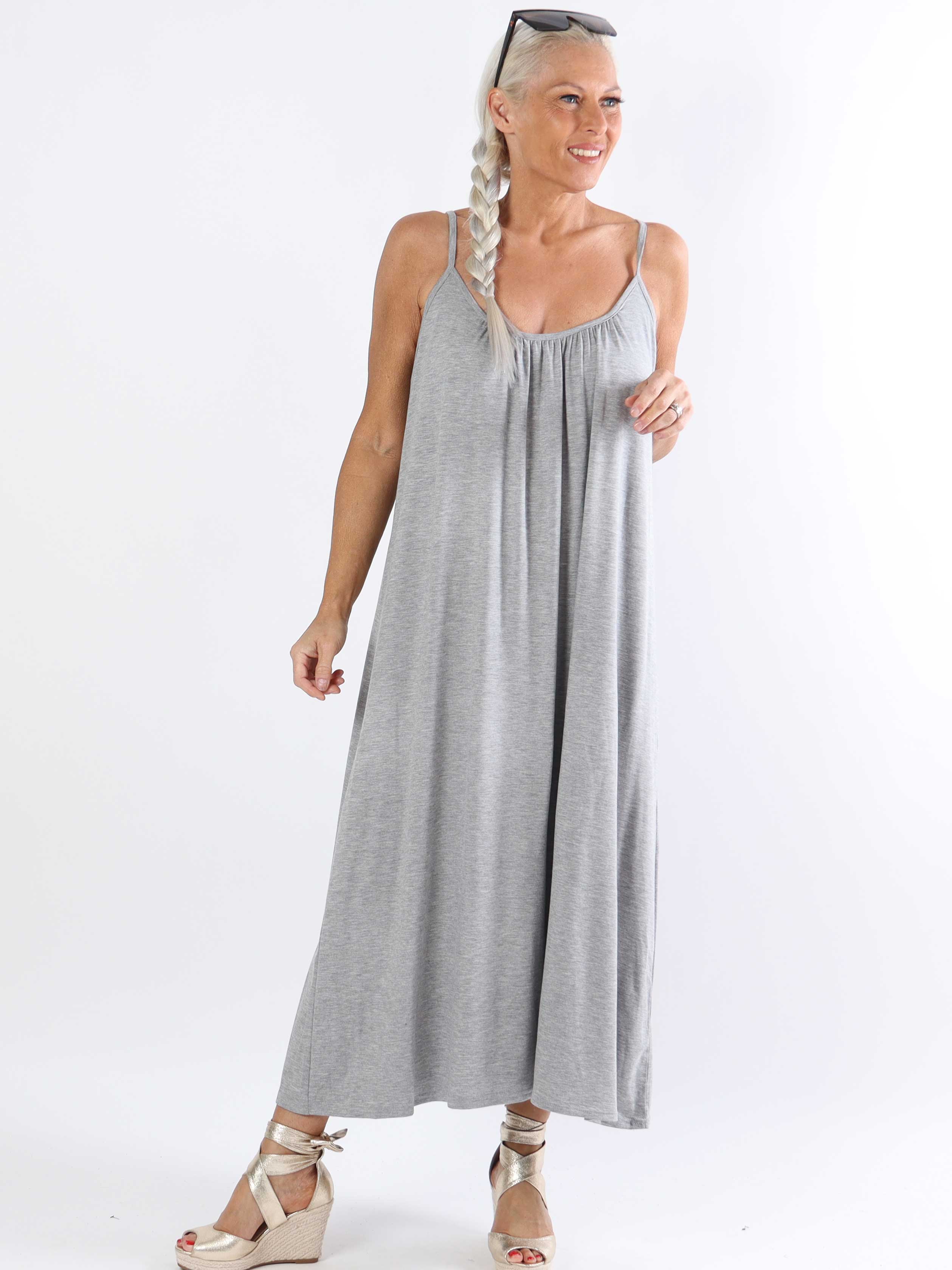 Olivia - Lang plus size stropkjole i viskose